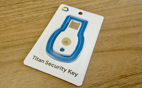 Ключ Google Titan уязвим для атак по Bluetooth